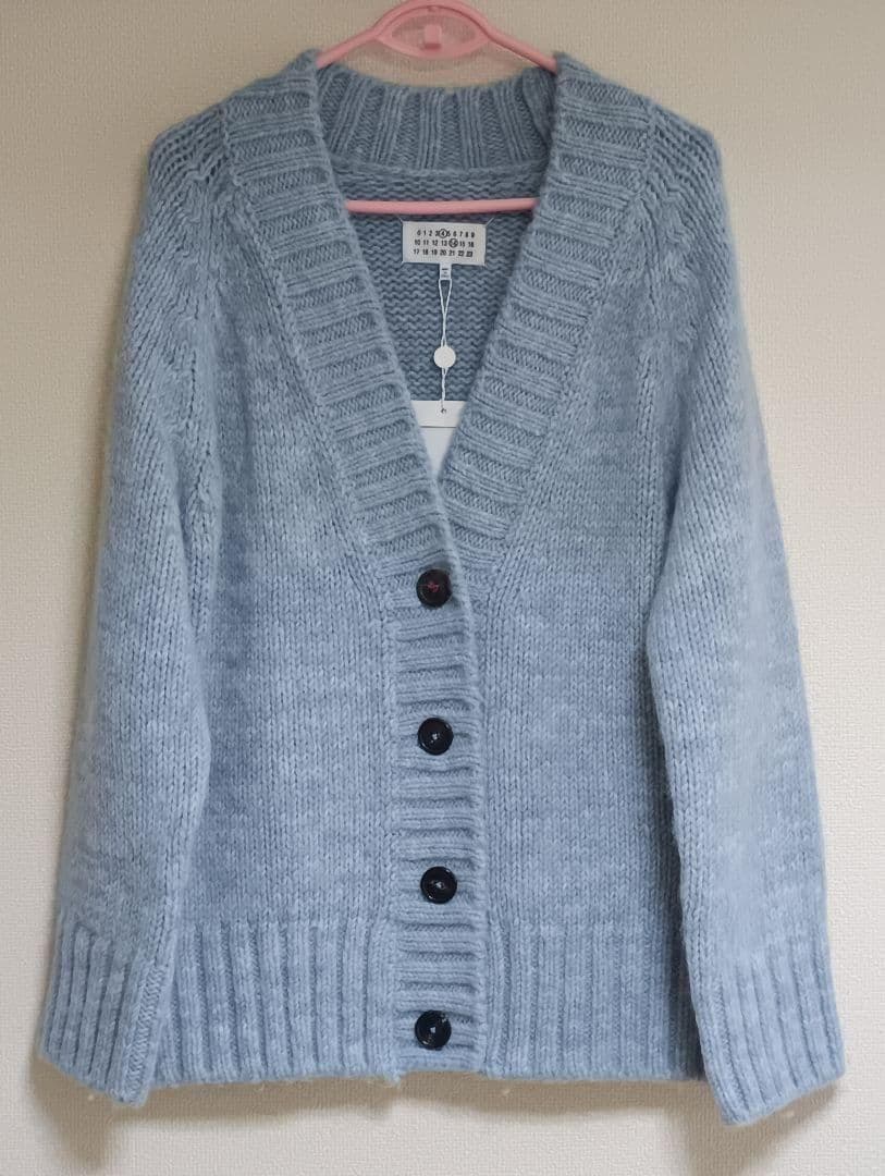 MaisonMargielaタグ付きブルーボタニカルダイカーディガン