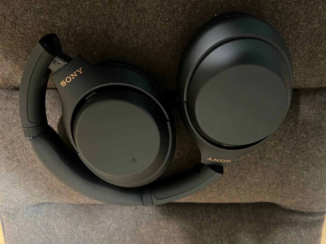 【美品】SONY WH-1000XM4 ワイヤレスヘッドホン ブラック