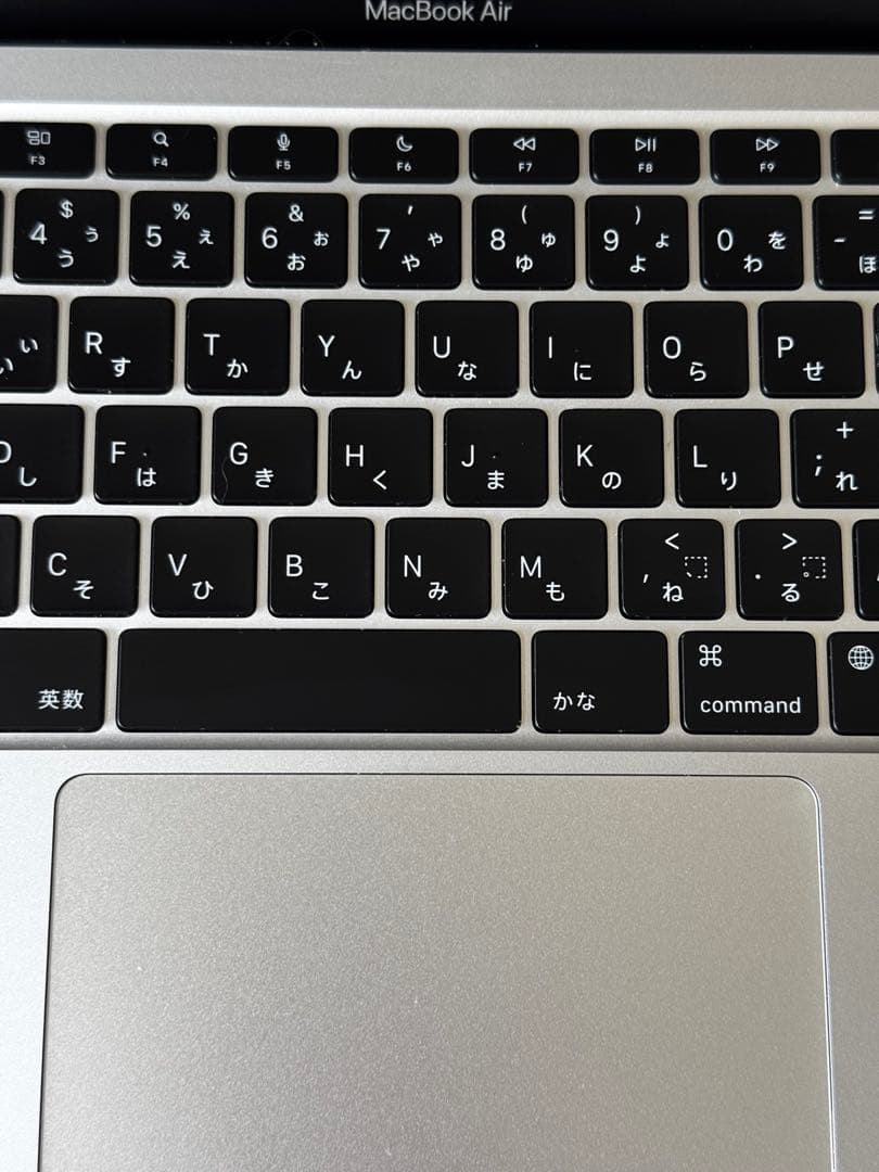 Apple MacBook Air (M1, 2020) 本体　日本語版