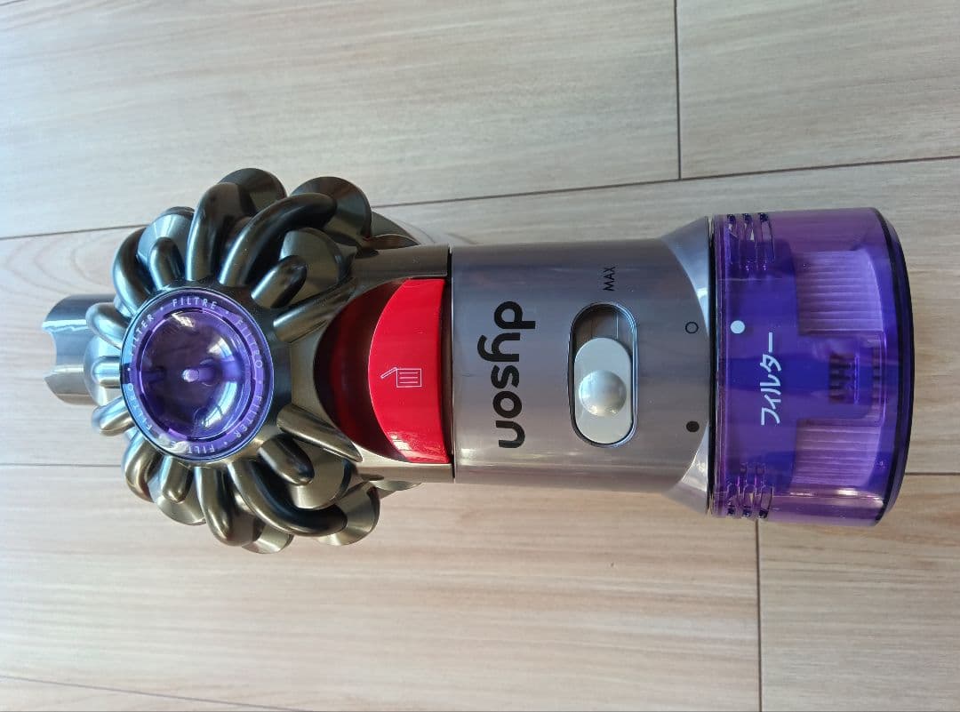 dyson v8 slim fluffy+ 本体　付属品　スタンド付き