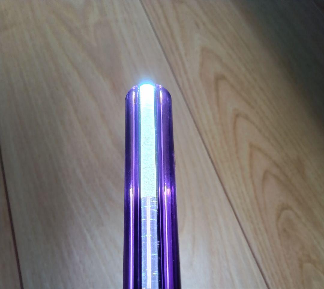 dyson v8 slim fluffy+ 本体　付属品　スタンド付き
