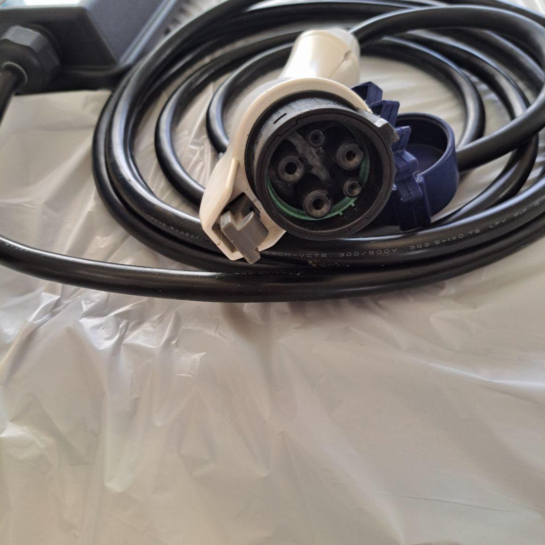 三菱アウトラphev充電ケーブル EV充電器 Yazaki充電ケーブル