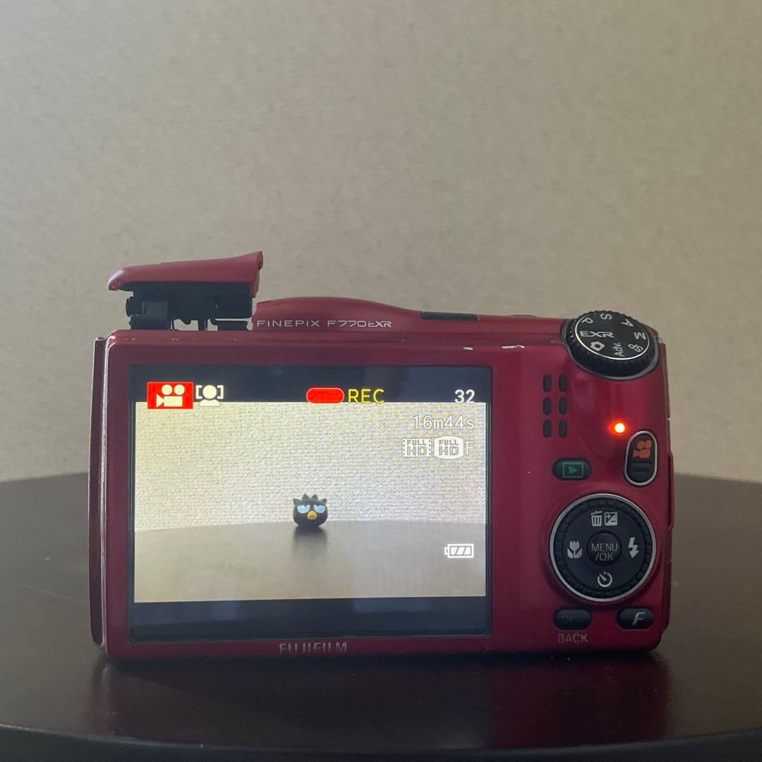 デジタルカメラ FUJIFILM FinePix F770EXR