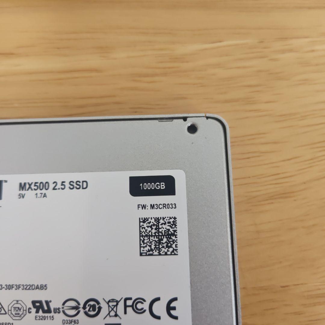 Crucial MX500 1000GB 2.5インチ SSD　初期化済