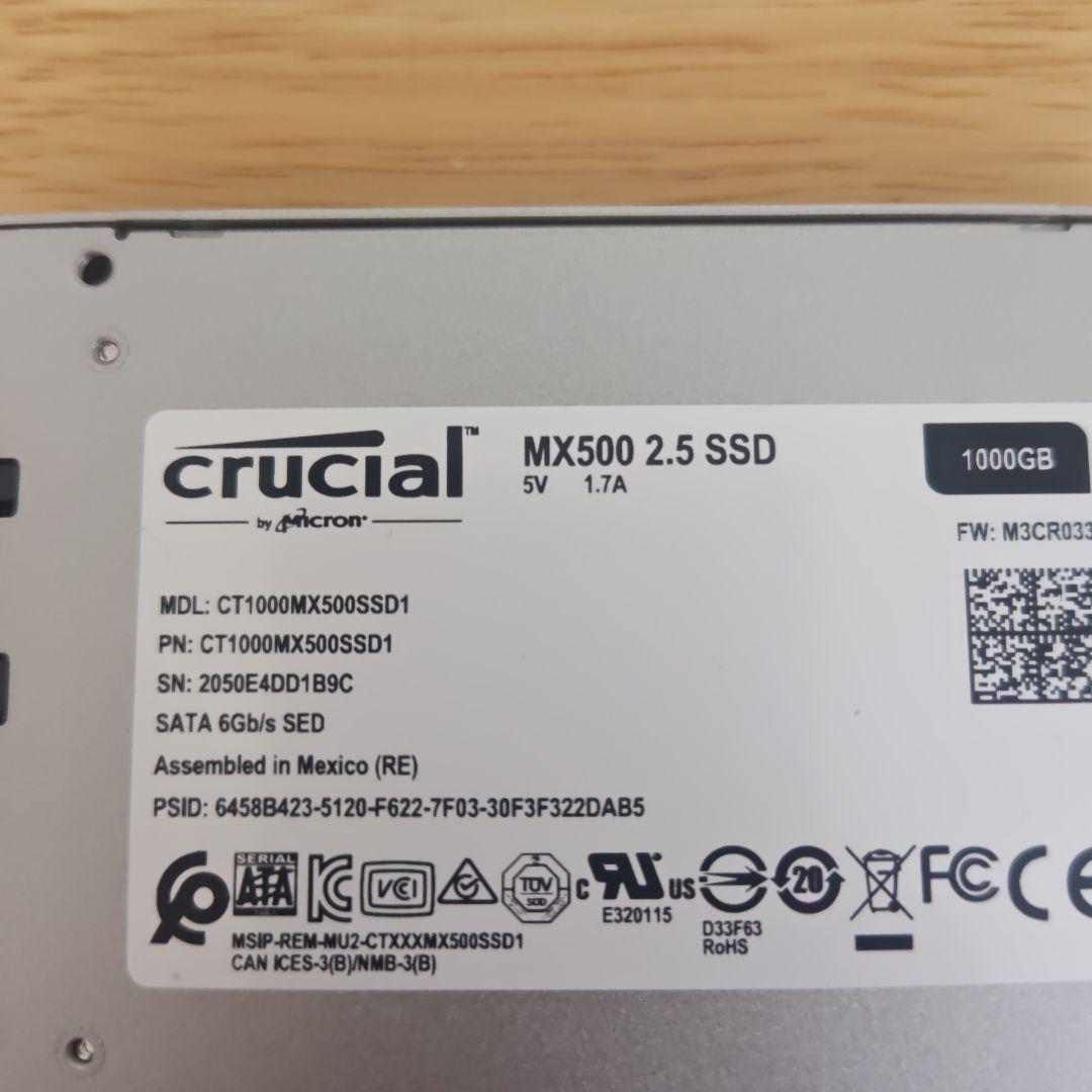 Crucial MX500 1000GB 2.5インチ SSD　初期化済