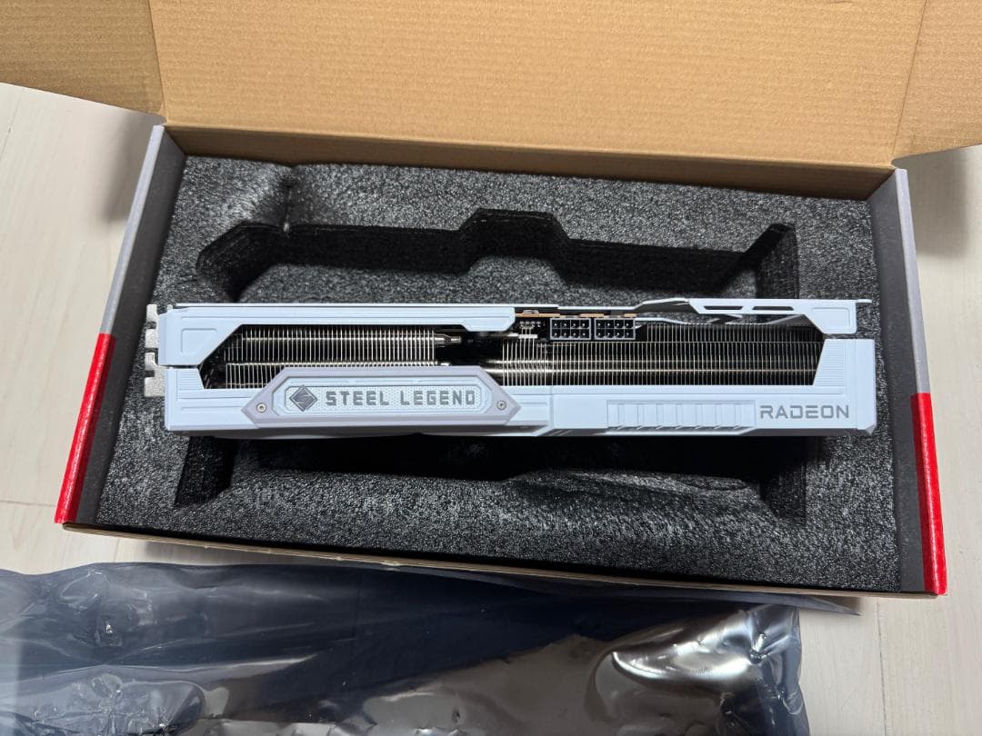 グラフィックボード・グラボ・ビデオカード ASRock Radeon RX9070 XT Steel Legend 16G