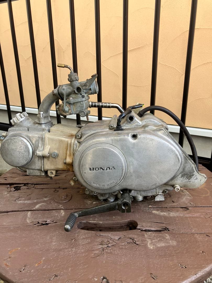チョコもなかジャンボ　ホンダ　ダックス50　6V　エンジン