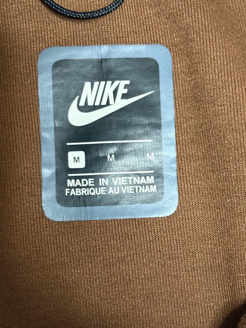 NIKE ナイキ　テックフリース