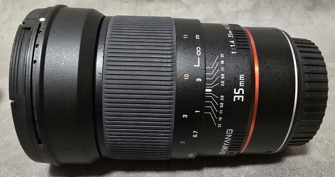 か*も様 【美品】サムヤン SAMYANG 単焦点レンズ 35mm F1.4 キ