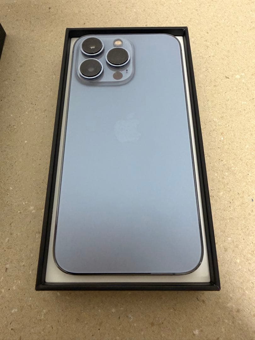 iPhone 13 Pro シエラブルー SIMフリー　256G