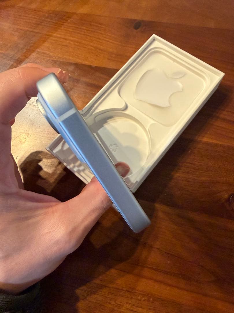 iPhone15 128GB ブルー