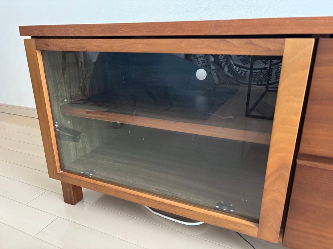 無印良品　ウォールナット　木製テレビ台 ガラス扉付き