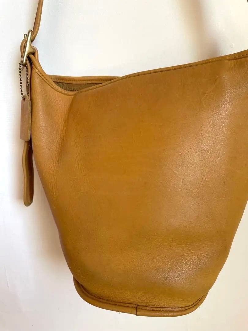 オールドコーチ　バケツ　ショルダーバッグ　イエロー