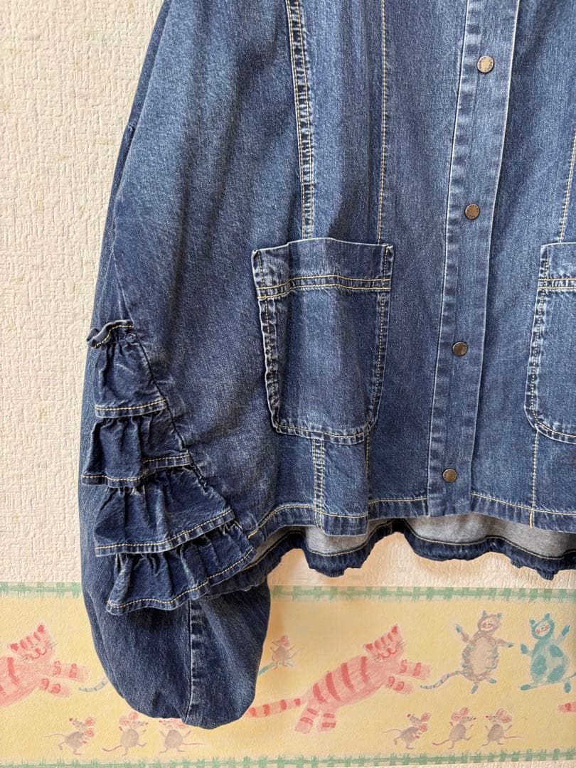 大人気！アヤン ayane バックフリルデニムシャツジャケット　新品未使用タグ付