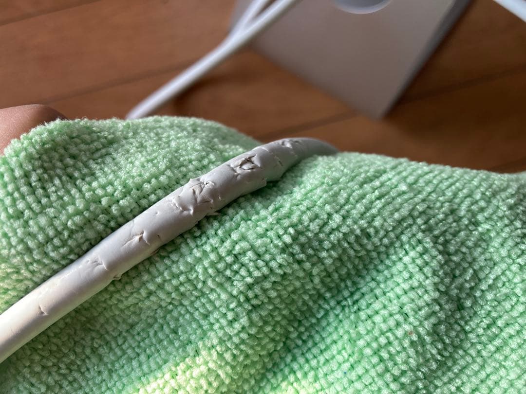 中古品iMac Retina 4K 21.5インチ (2015) 本体　箱なし