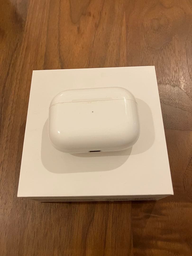 Air Pods Pro 2 本体（中古：２，３年使用）