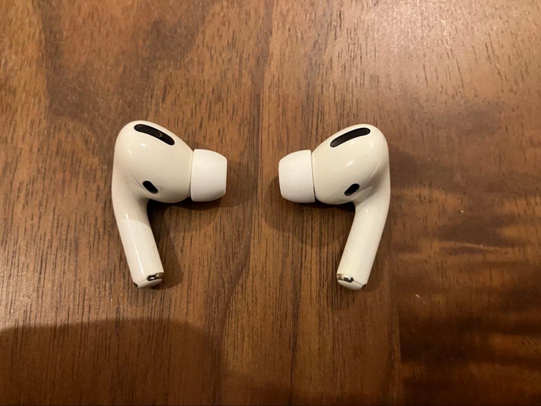 Air Pods Pro 2 本体（中古：２，３年使用）