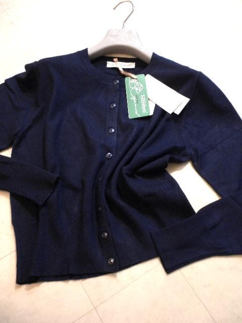 最新◆リナシメント◆知的NAVY！定番人気”ふわ柔らかソフトな活躍ニットカーディ