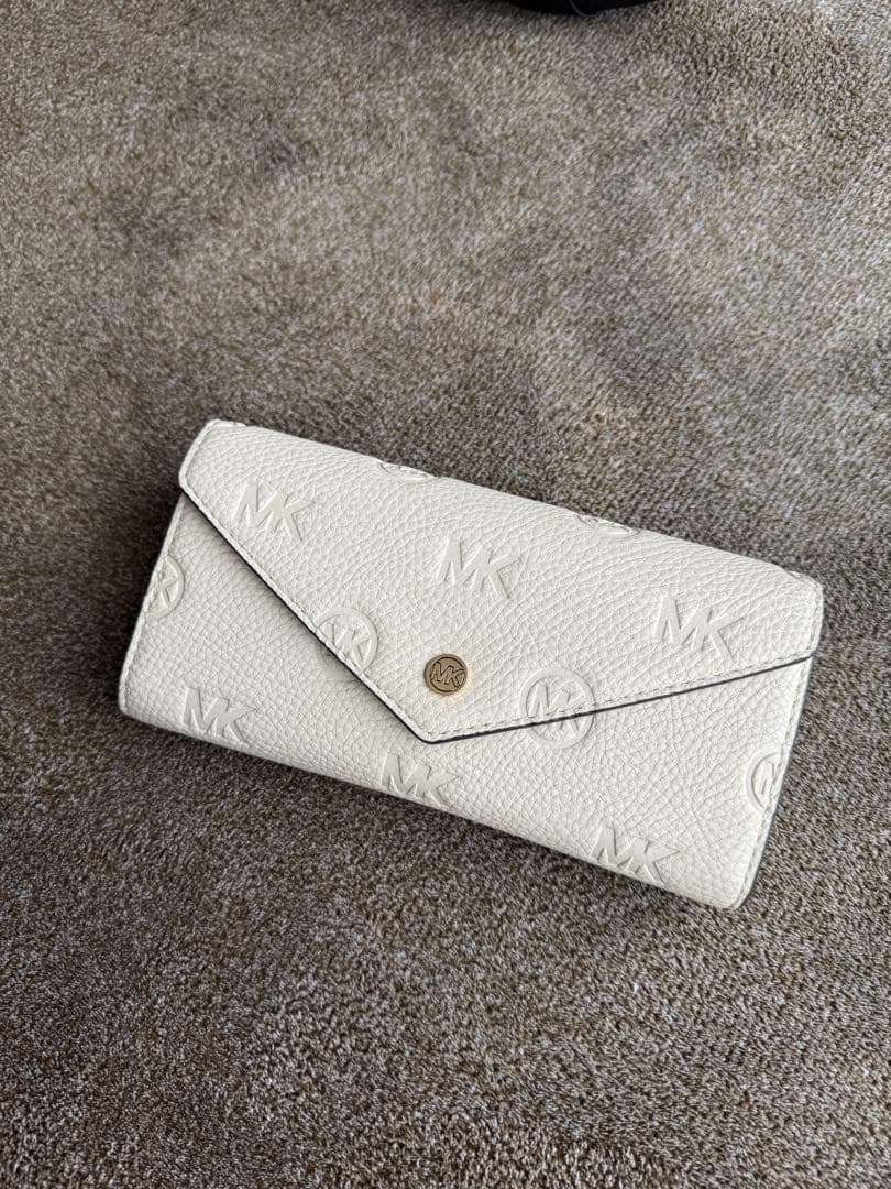 みーたん MICHAEL KORS ベージュ長財布 専用袋付き