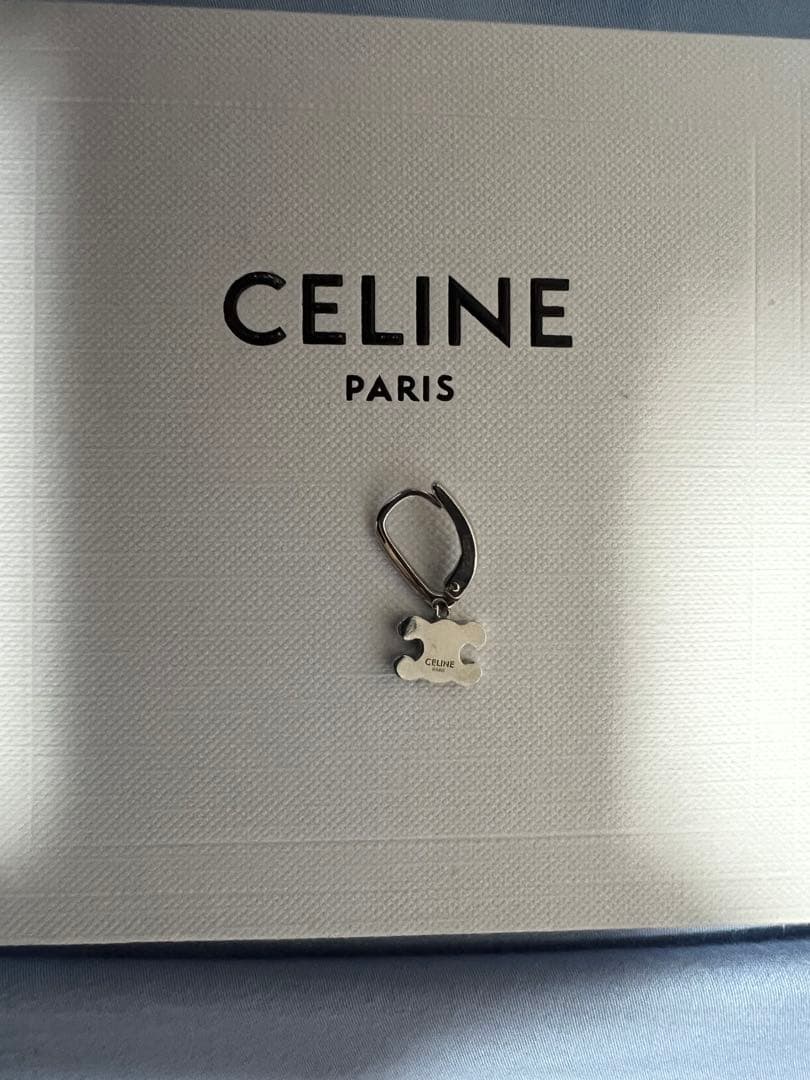 【CELINE】セリーヌ　トリオンフ　ピアス　片耳のみ