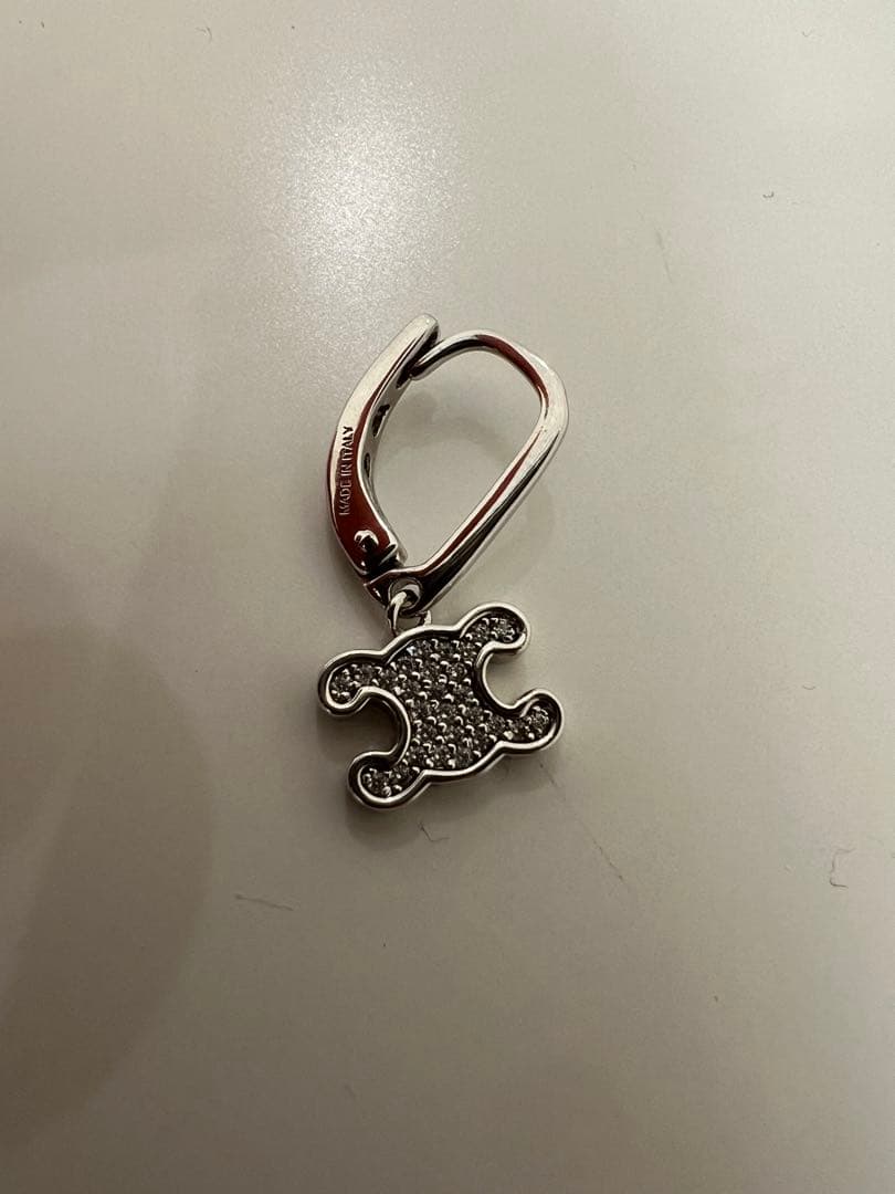 【CELINE】セリーヌ　トリオンフ　ピアス　片耳のみ