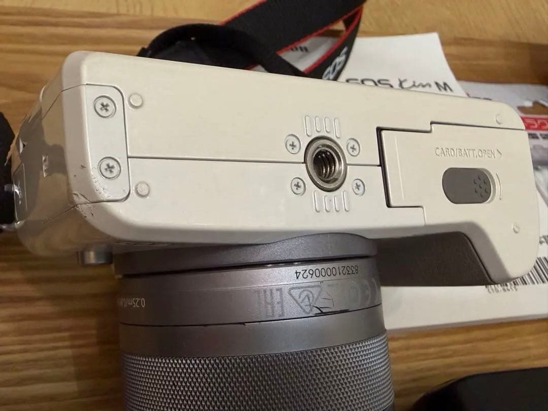 Canon EOS M ミラーレス一眼カメラ