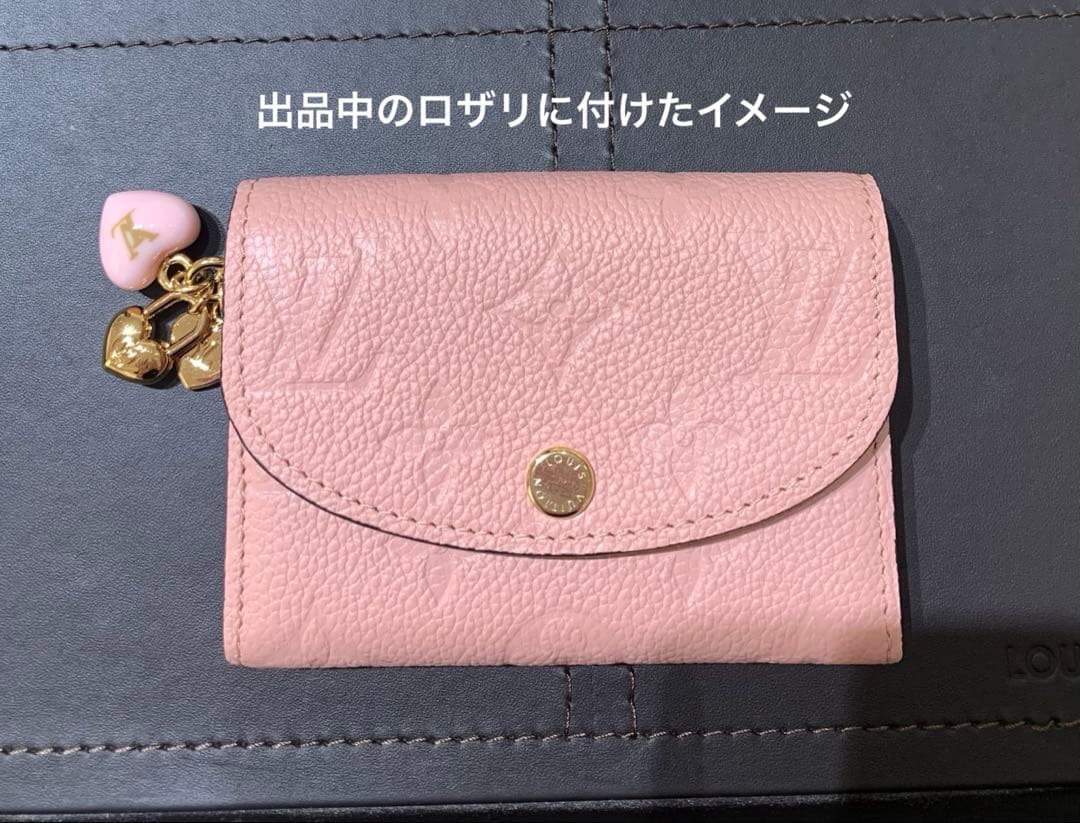 新品　現行品　LOUIS VUITTON マイクロチャーム LVハート