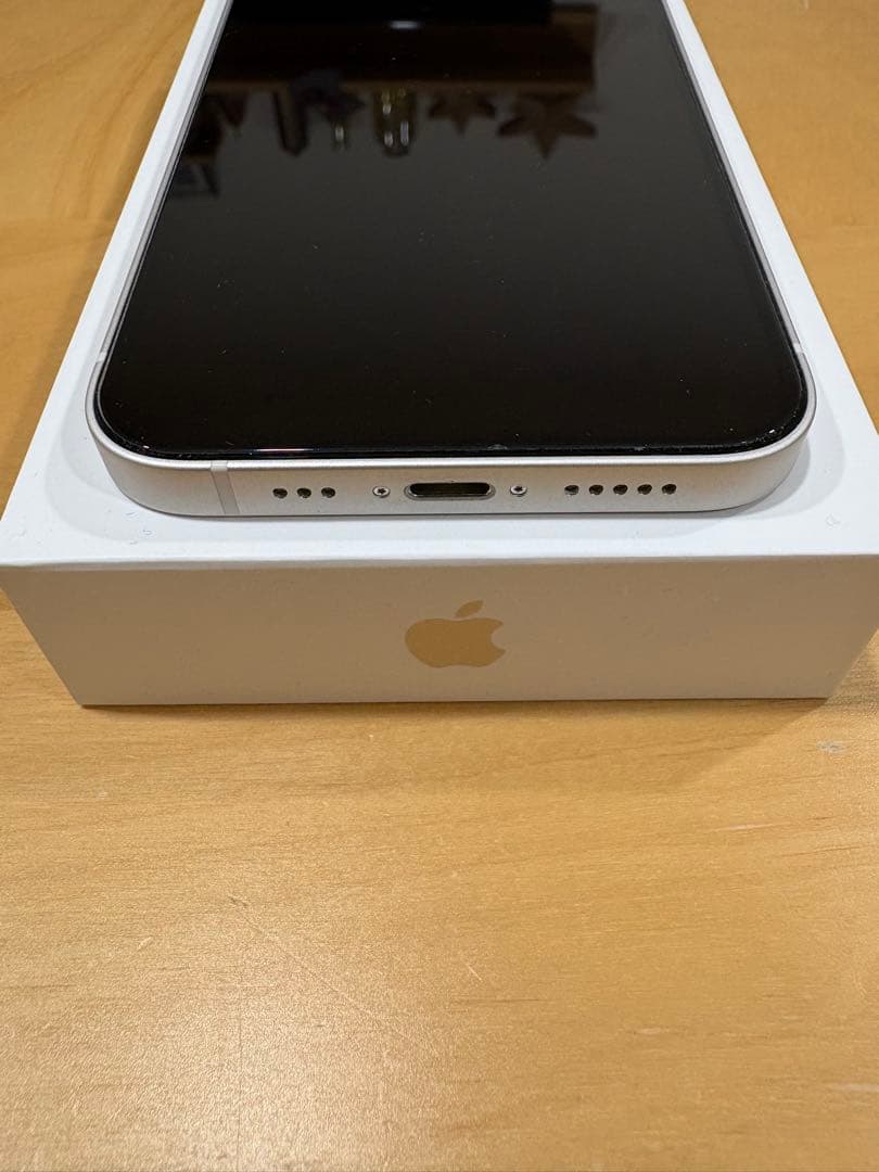 【美品】Apple iPhone 12 64GB ホワイト（付属品完備）