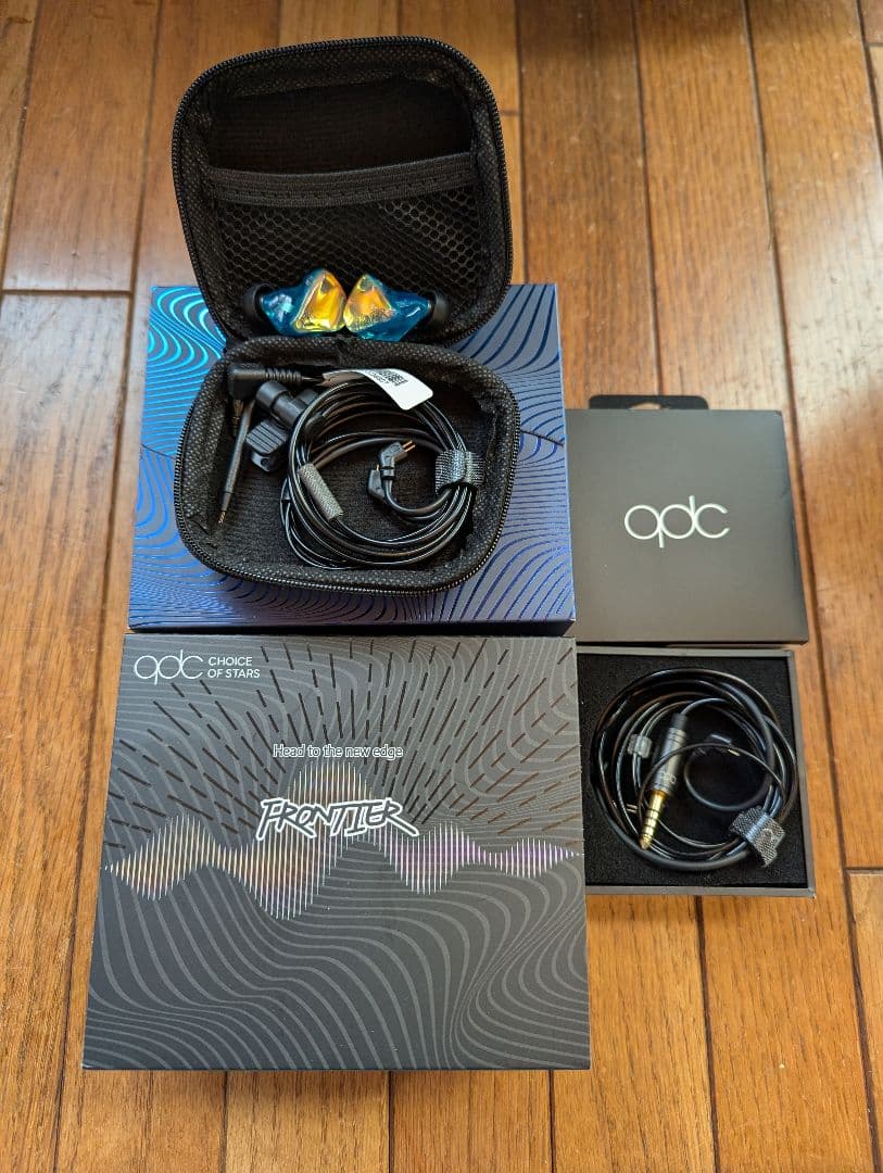 【美品】qdc FRONTIER Emerald 【4.4mm純正ケーブル付】