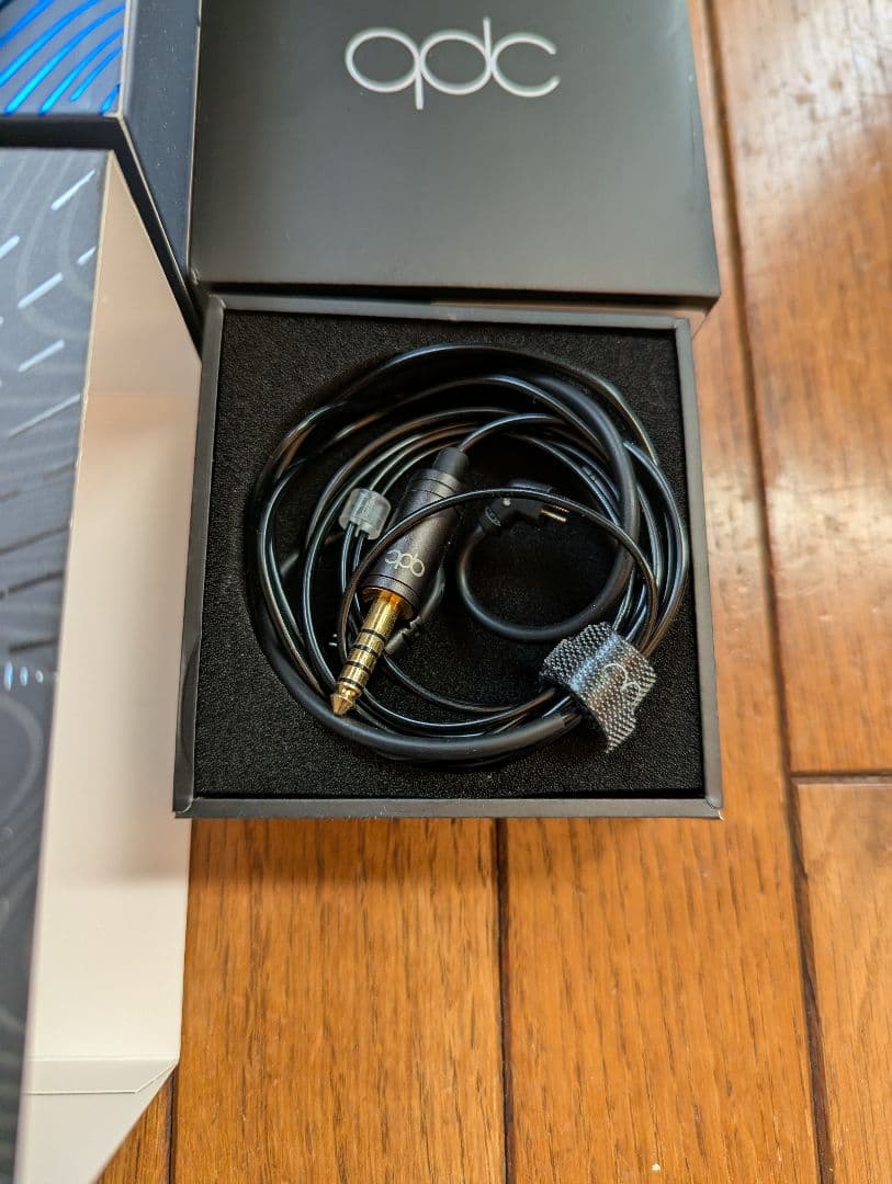 【美品】qdc FRONTIER Emerald 【4.4mm純正ケーブル付】