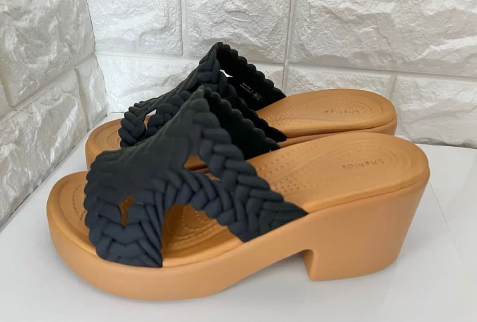 お値下げcrocs クロックス ヒール サンダル 厚底 おしゃれ 稀少 レア