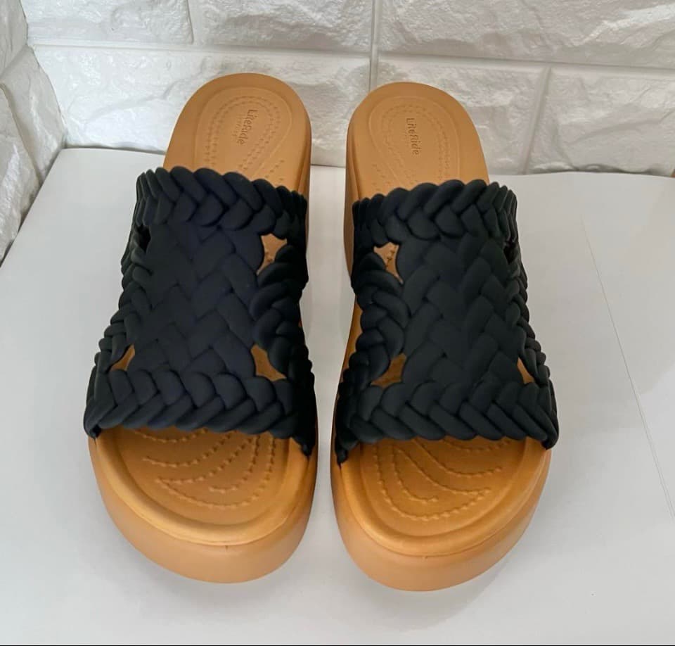 お値下げcrocs クロックス ヒール サンダル 厚底 おしゃれ 稀少 レア