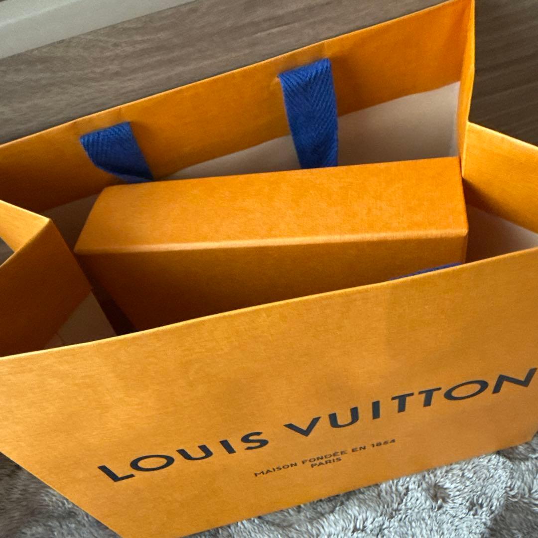 LOUIS VUITTON レザーベルト