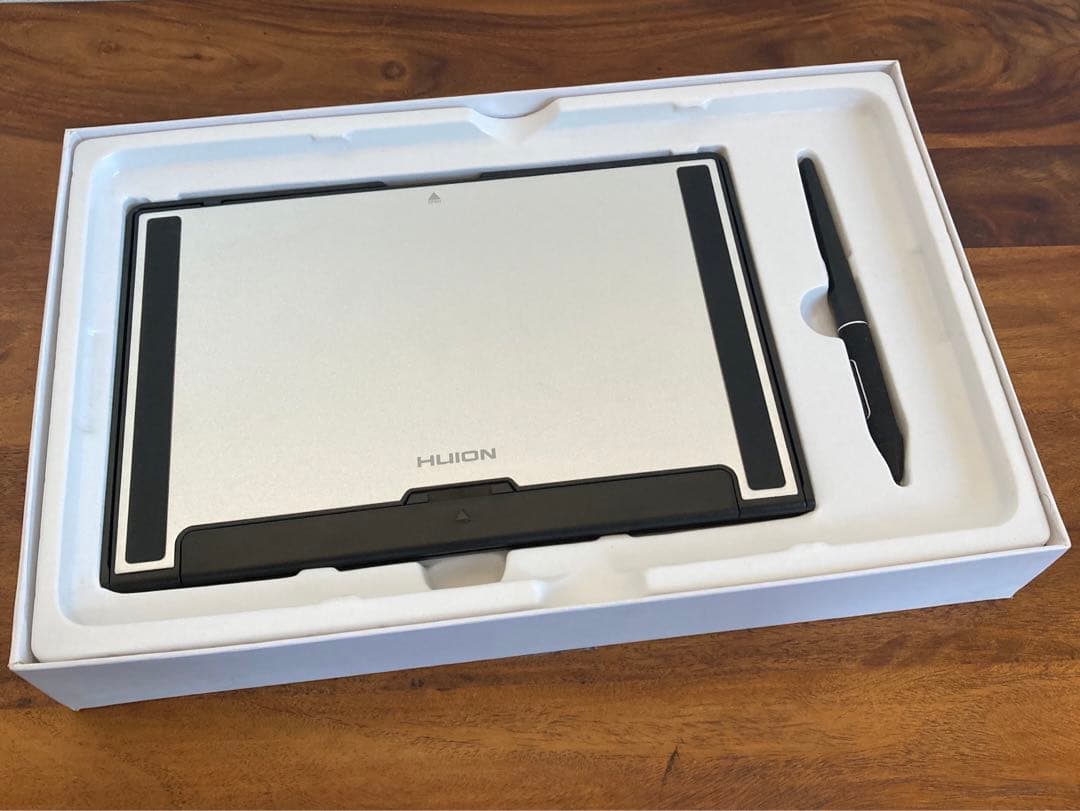 液タブ・ペンタブ HUION kamvas 13 GS1331