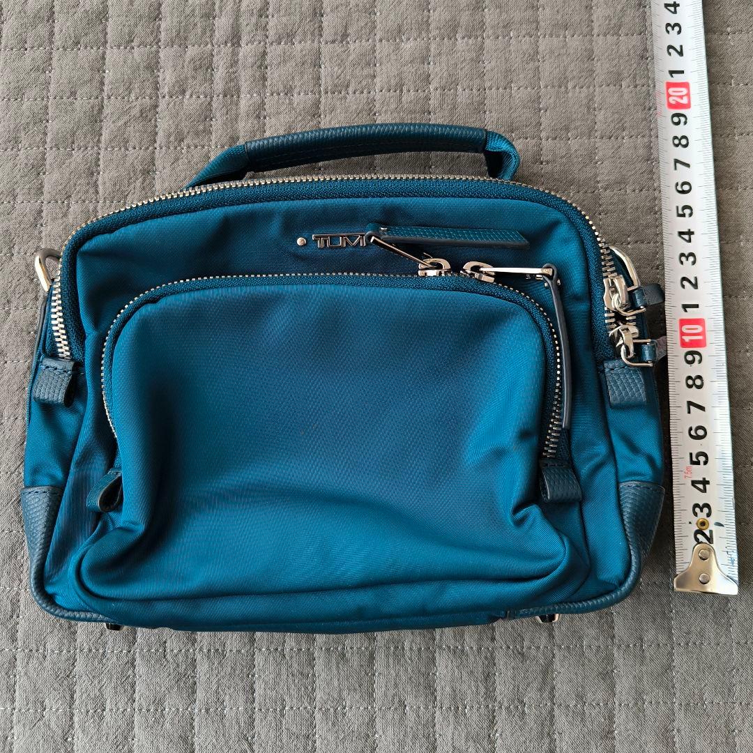 美品★TUMI VOYAGEUR TROY クロスボディ軽量 ナイロン ブルー