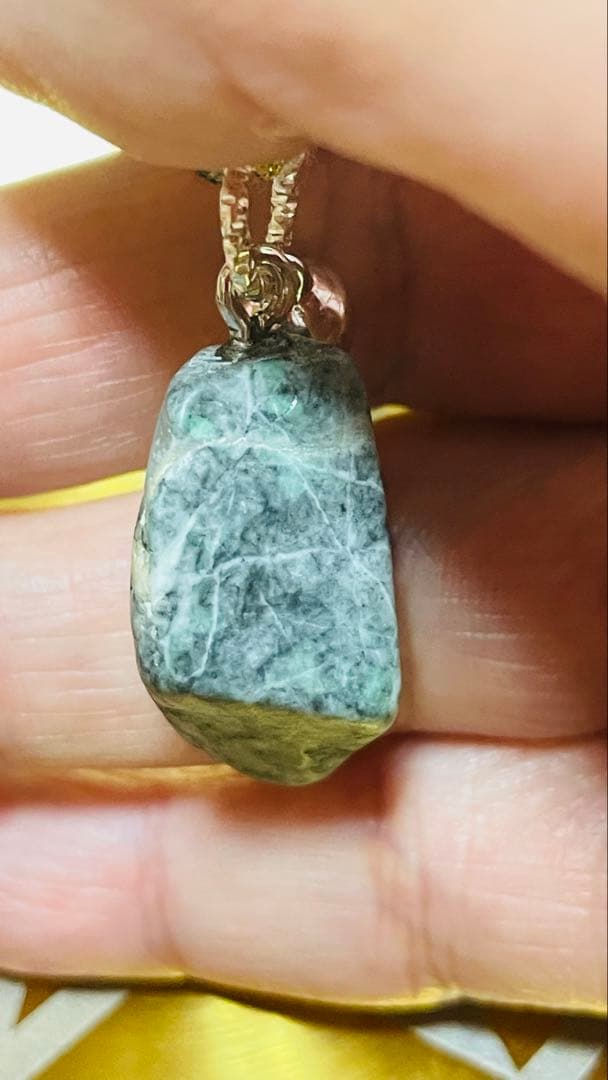 本日ラスト❣️即購入可✨2月22日‼️限定1✨糸魚川翡翠 昇り白蛇と卵❣️