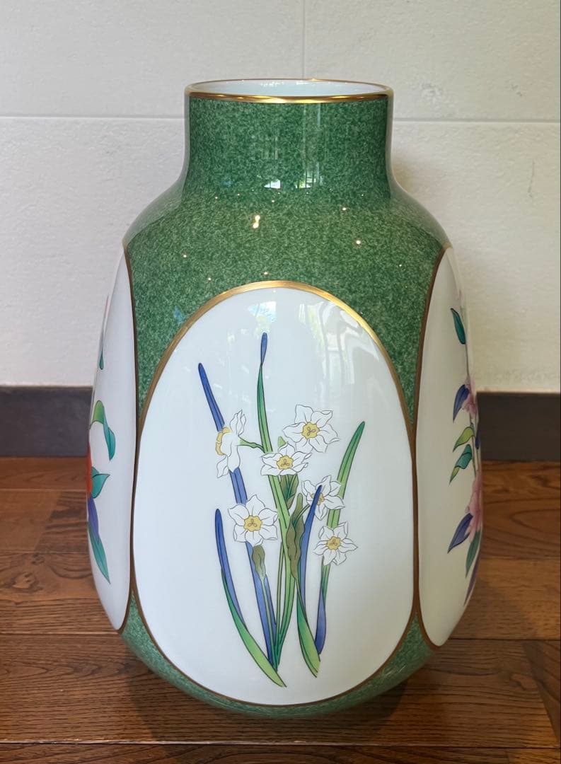 香蘭社　宮内庁御用達　花瓶　茶席の花