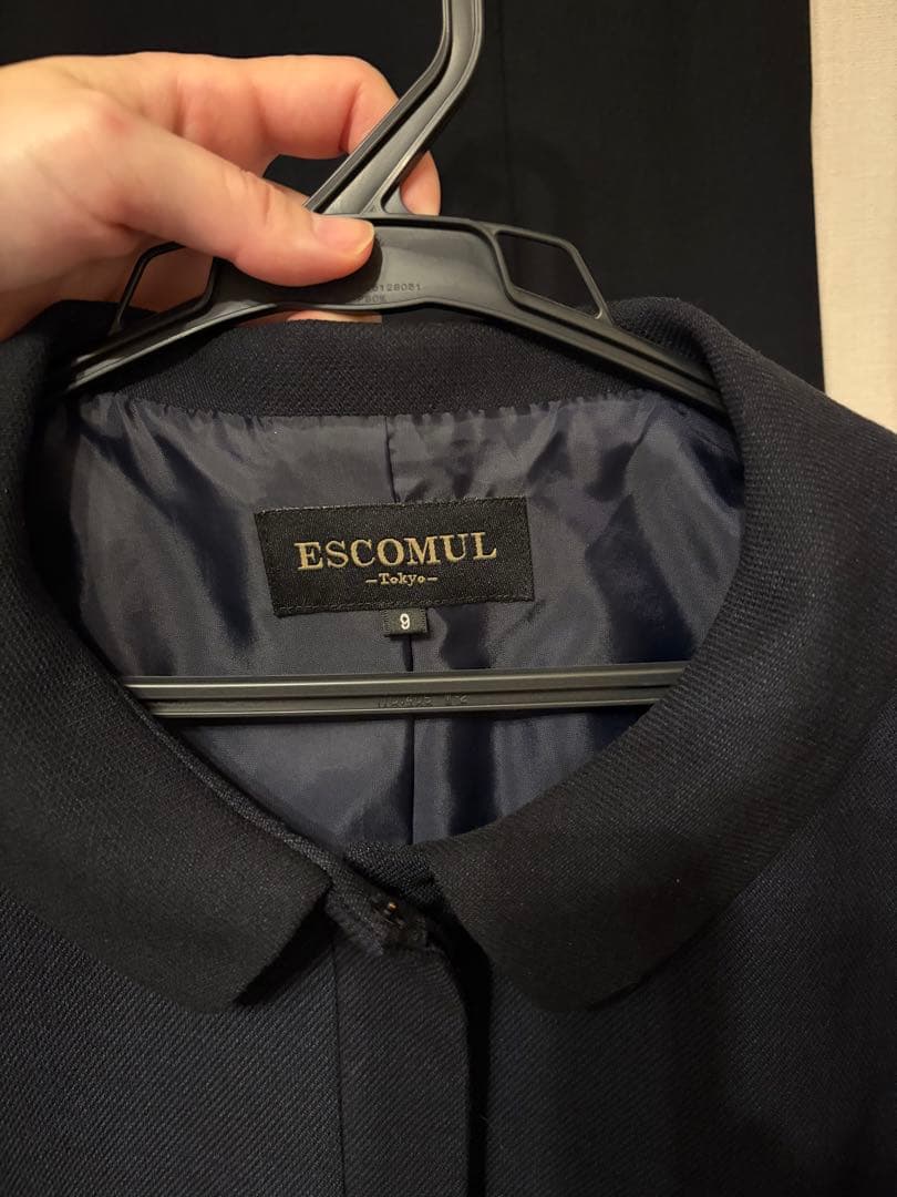 w*e様 お受験スーツ✴︎上品で清楚な比翼仕立て✴︎濃紺　9号　ESCOMUL