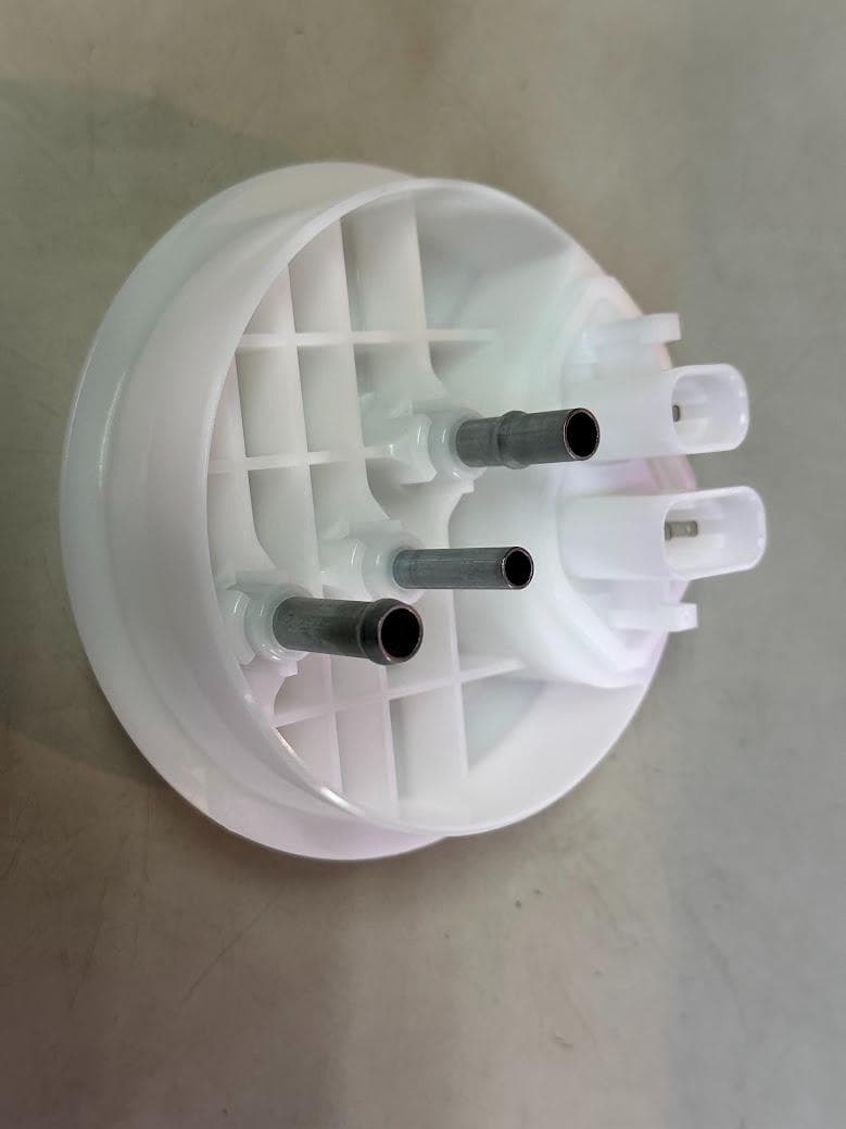 ＥＣＲ３３　フューエルポンププレート　新品