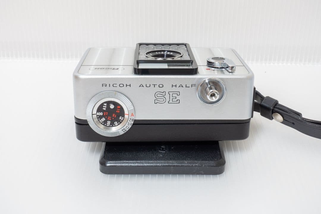 ⑨【美品・整備済品】RICOH AUTO HALF SE 「クリスタルウェーブ」