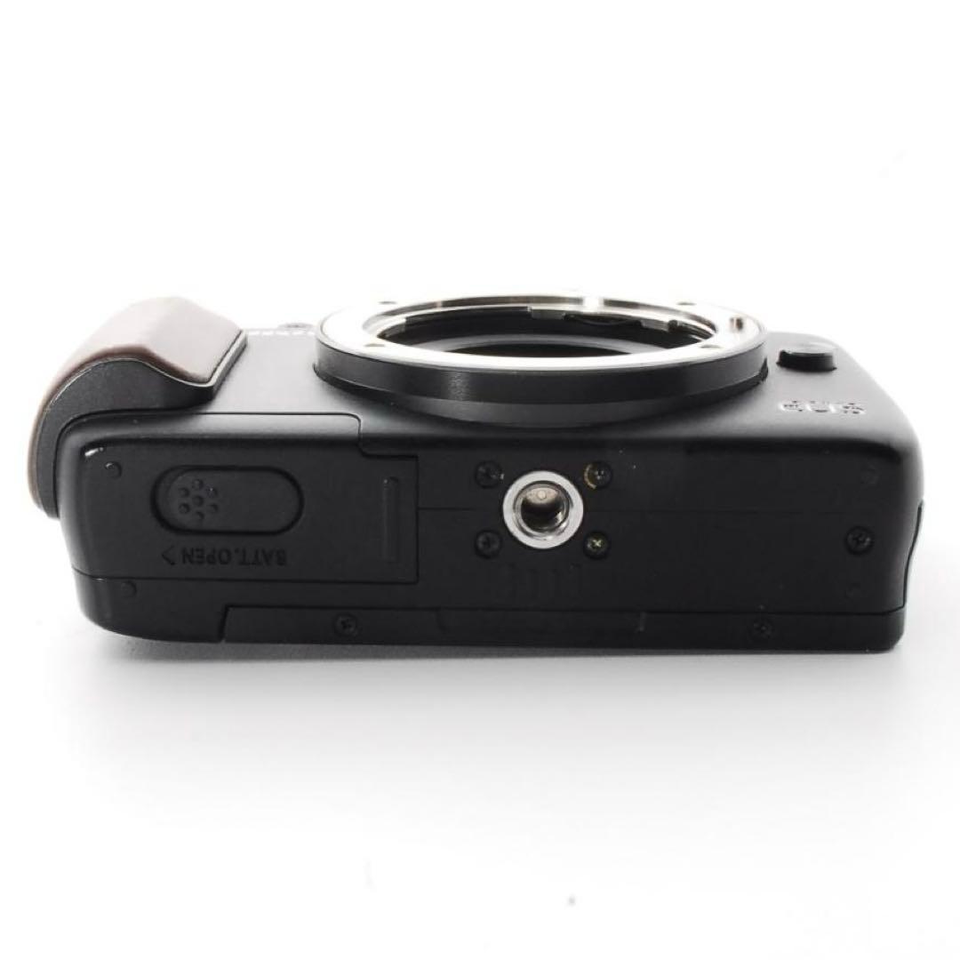 Canon EOS M10 ミラーレス　Wi-Fi転送　軽量コンパクト　初心者向