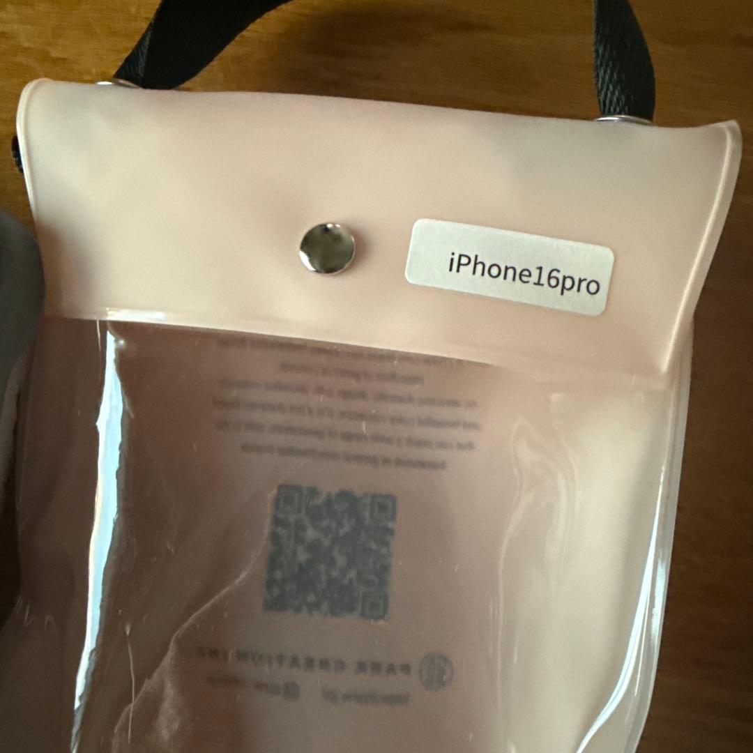iPhone 16 Pro パペットスンスン　ショルダーケース