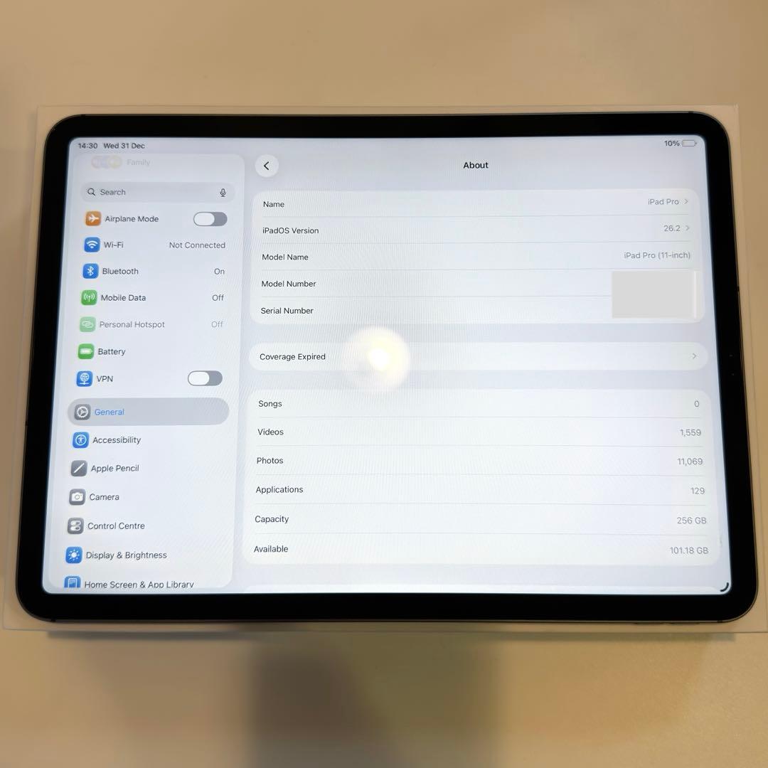 T*y様 iPad Pro 11インチ 2018 スペースグレー 256GB セ