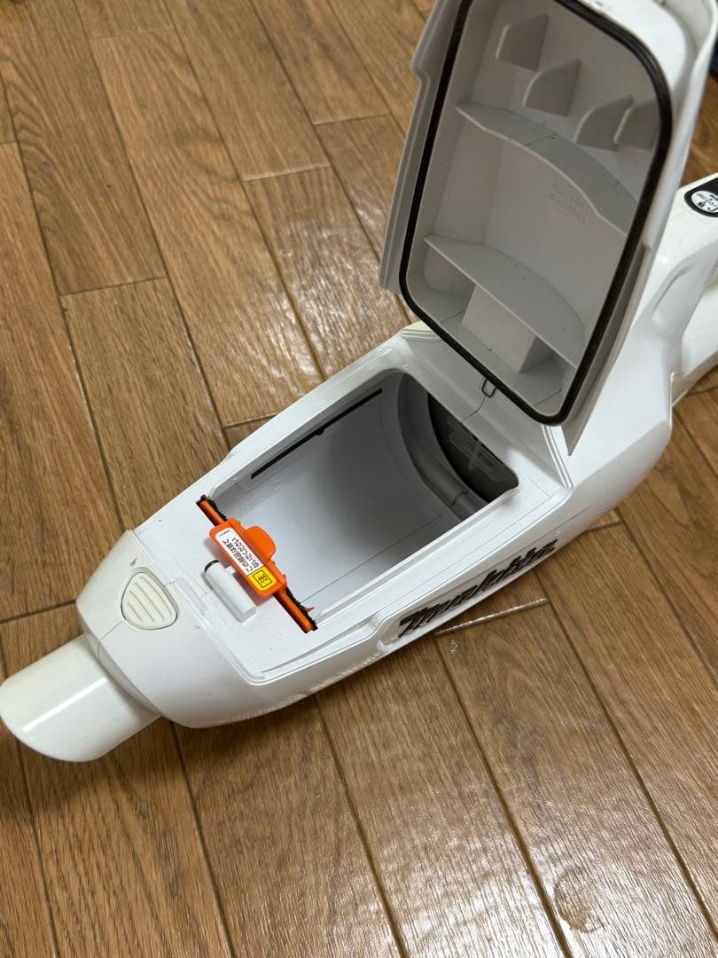 マキタ(Makita) コードレス掃除機　CL107FD