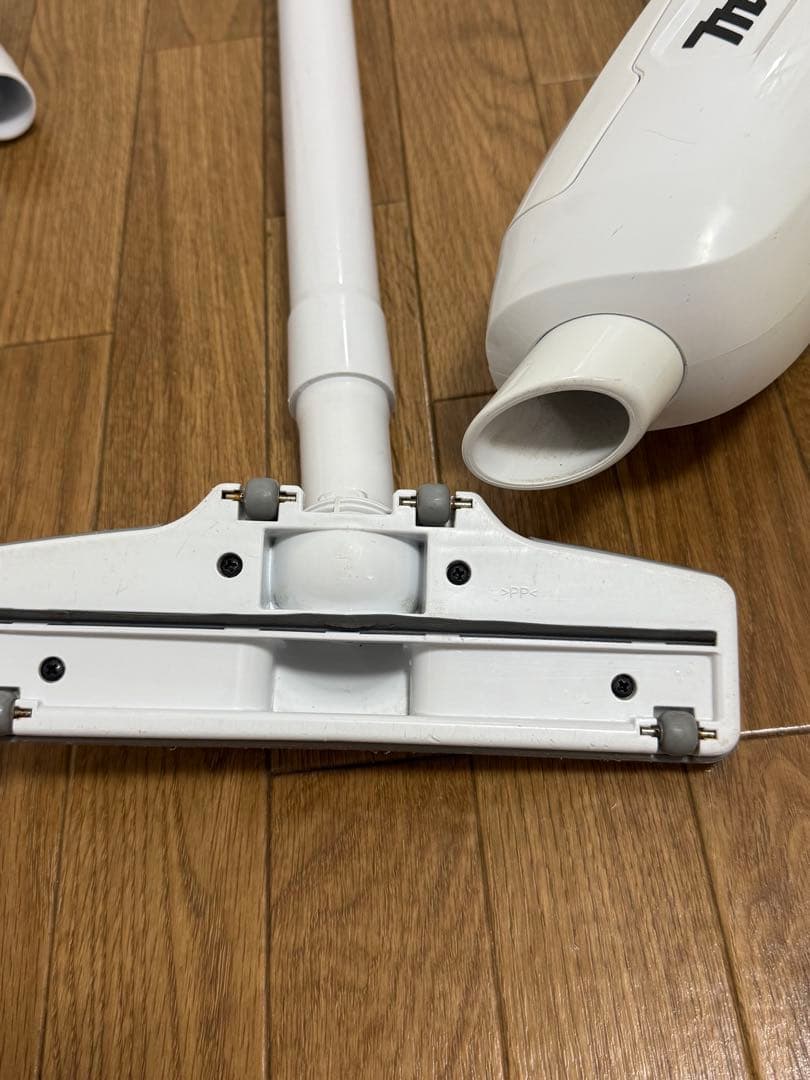 マキタ(Makita) コードレス掃除機　CL107FD