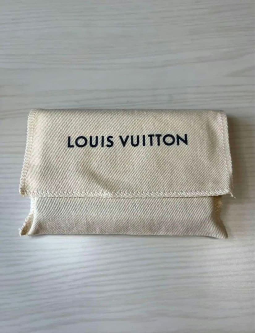 ルイヴィトン【新品未使用】アンヴェロップ・カルト ドゥ ヴィジット　カードケース