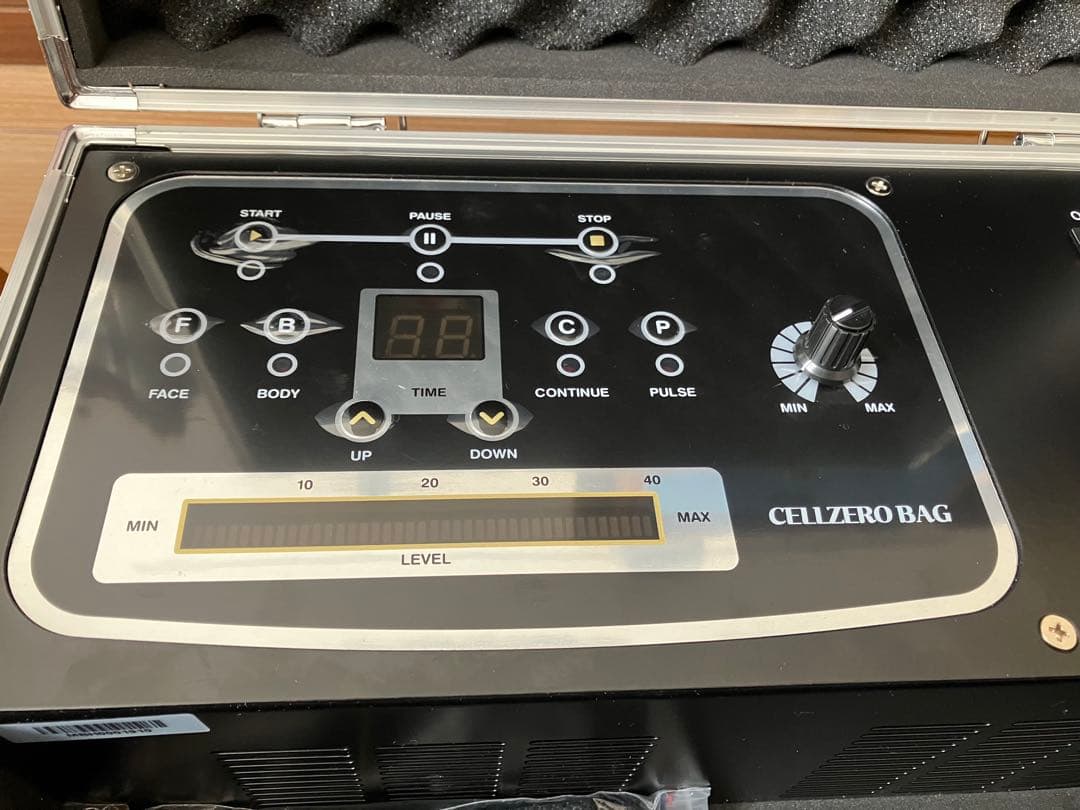 CELLZERO BAG じぶんdeエステ　未開封詰め替え用クリーム付き