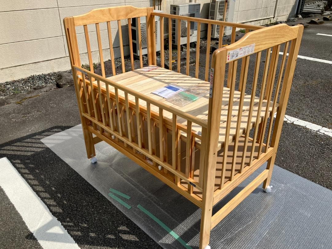 ハイシートベビーベッド（ナチュラル）