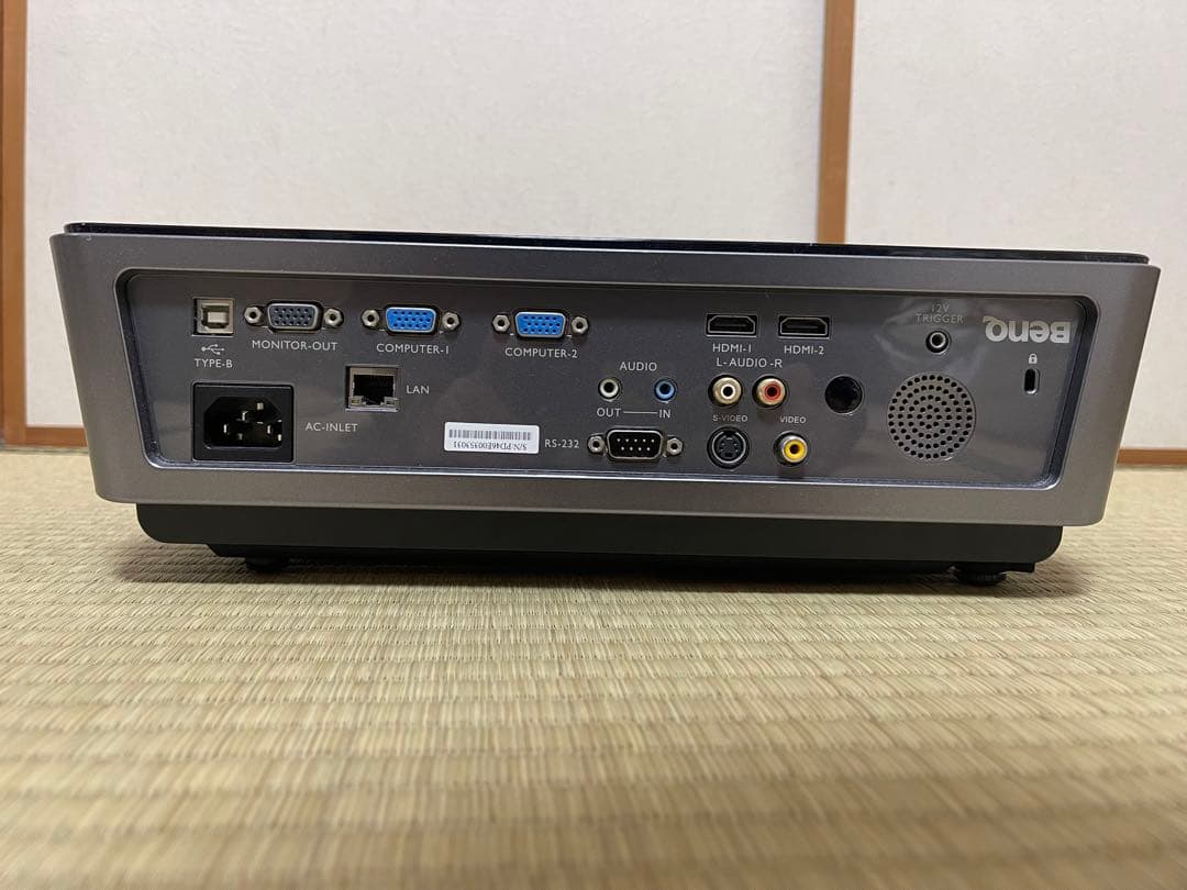 BenQ MH740 プロジェクター 本体