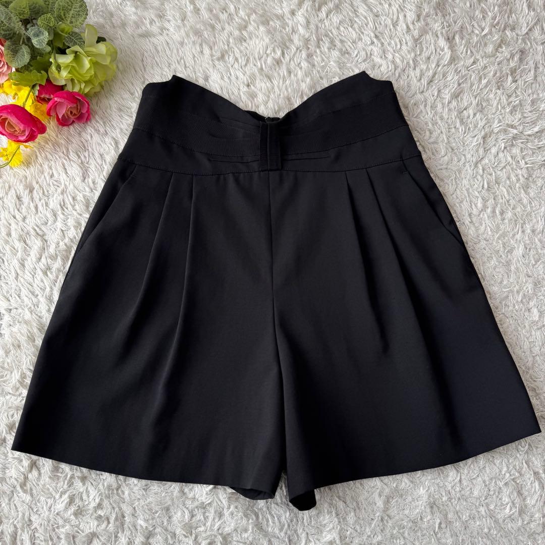 美品 レッドヴァレンティノ ショートパンツ リボンデザイン キュロット 42